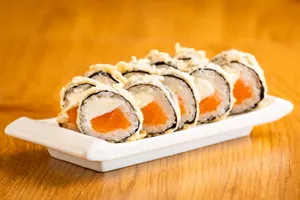 Hosomaki Salmón Tempura
