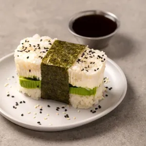 Musubi Vegetariano