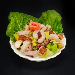 Ceviche de Salmón, camarón y pulpo