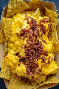 Nachos con Cheddar & Bacon
