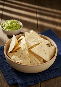 Totopos + Salsa a elección