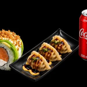Rolls NR03 + Gyozas Nikkei (3 Unid) + Bebida a elección