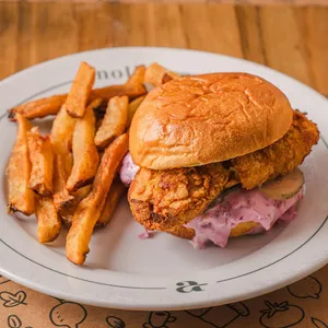 Hamburguesa De Pollo Frito