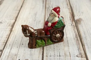 Viejito pascuero en trineo