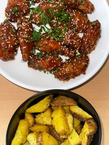 ¡Alitas Lover! 12 alitas con papas fritas