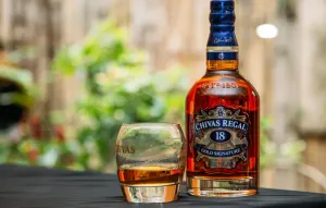 SHOT CHIVAS REGAL