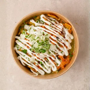 CHILAQUILES TINGA CHIPOTLE