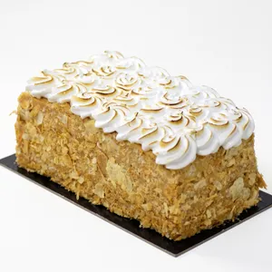 Torta Mil hojas manjar chantilly merengue 12 personas