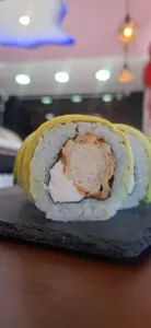 1. Pollo Furay, Queso, Envuelto en Palta