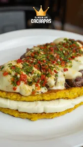 cachapa especial verano, lomo, q. mano y chimichurri.