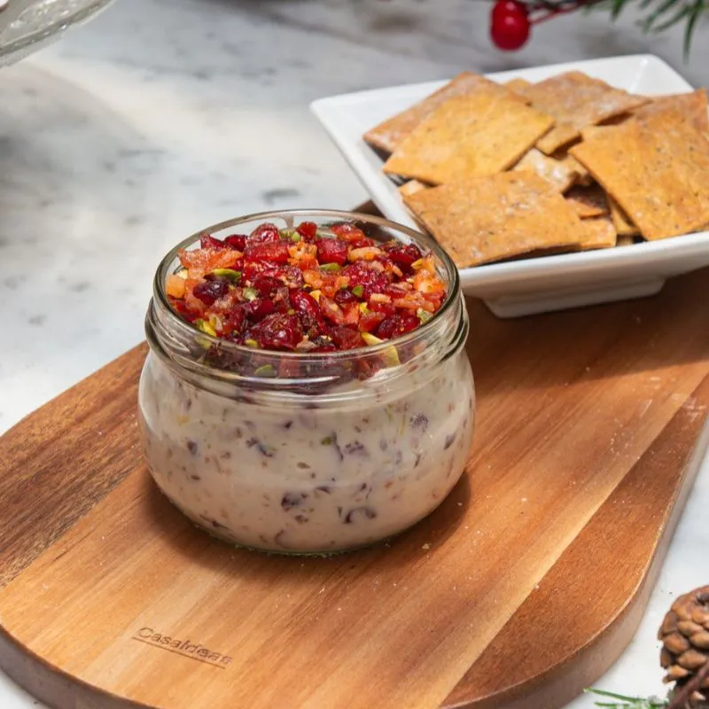 Queso cranberries y pistachos