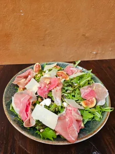 Insalata Prosciutto Crudo e Higos