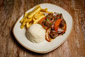 Lomo Saltado