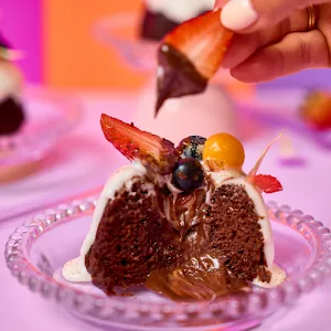 Volcan de Chocolate y Frutas Mini