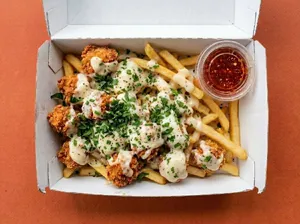 Papas con Boneless Limón Chiltepin