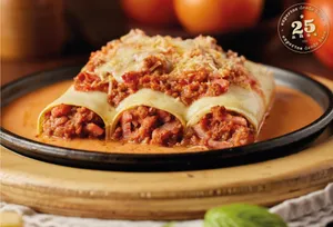 Canelones boloñesa y tocineta aniversario