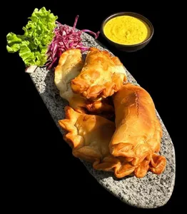 Empanadas de Ají de Gallina