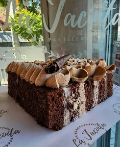 Porción torta Almudena