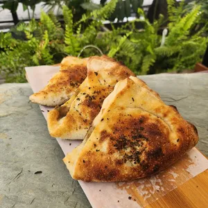Panzerotti de champiñones y cebolla