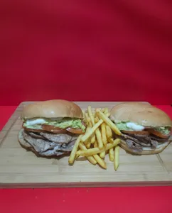 2 x churrascos + papas