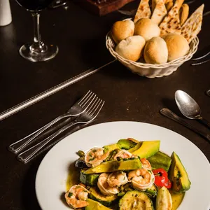 Camarones y Vegetales al Wok