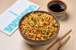 Yakimeshi Verduras – Arroz Salteado con Verduras Mixtas