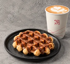 Café + waffle nutella