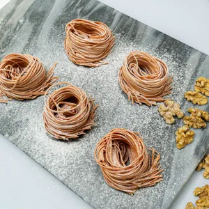 Linguini Al Huevo Y Tomate (3-4 P)