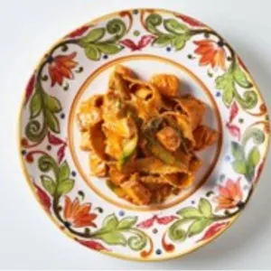 TAGLIATELLE AL SALMONE