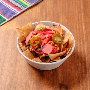 Totopos con Tinga de Pollo