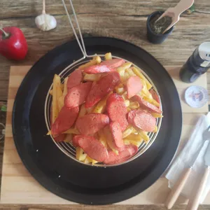 Salchipapas S