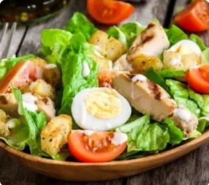 Arma tu ensalada con los ingredientes que prefieras