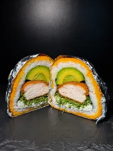 sushi burguer de pollo apanado