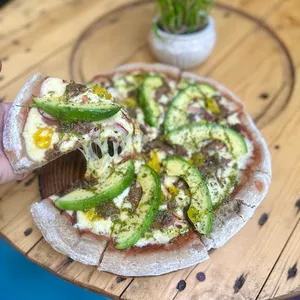 Pizza La Palta Mechada para 2 Personas Sin Soya, opción APLV