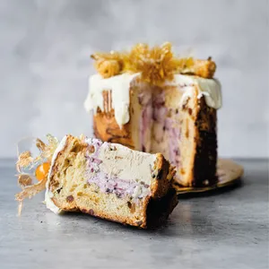 Panetón relleno de helado