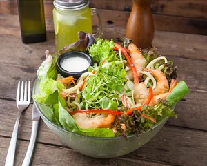 Mister Fish Salad Camarones Crocantes