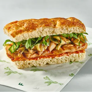 Sandwich de Pollo Mediterráneo