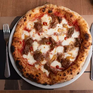 Pizza Di Manzo Piccante