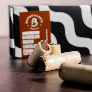 Barquillos Medios Chocolate Fusión Caja de 12u
