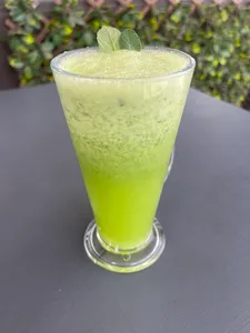 Limonada Menta Jengibre