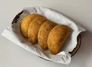 Empanada Carne Desmechada