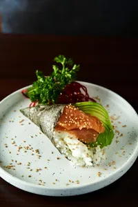 48. Temaki Sake