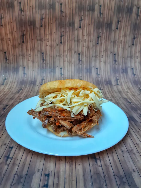 Arepa de Mechada