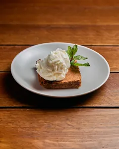 Brownie con Helado