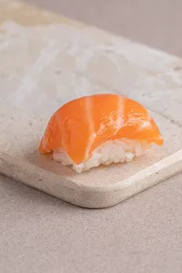 Nigiri Salmon