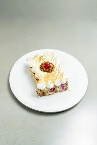 Trozo Torta Lúcuma Frambuesa