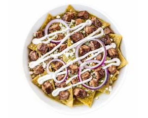 Chilaquiles con Arrachera