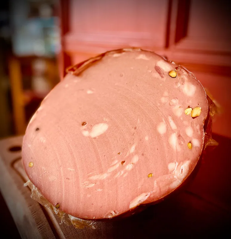 Mortadella Bologna I.G.P con Pistacchio - 100gr Mortadella Bologna I.G.P con Pistacchio - 100gr