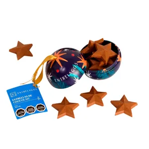 823 - Borla Navideña con estrellas chocolate .48 gr