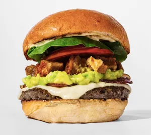 Combo de guacamole y chicharron